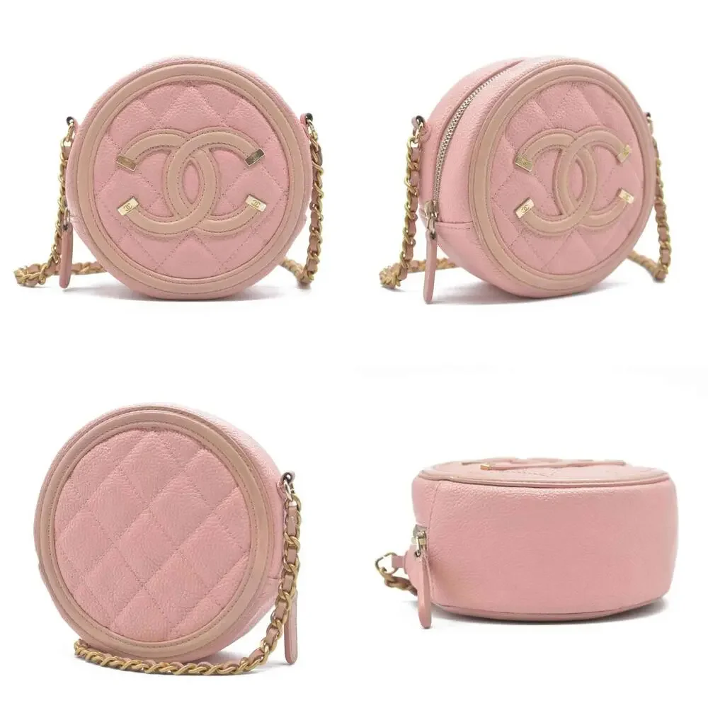 $2150 Chanel Caviar Filigree Quilted Round Crossbody 2019